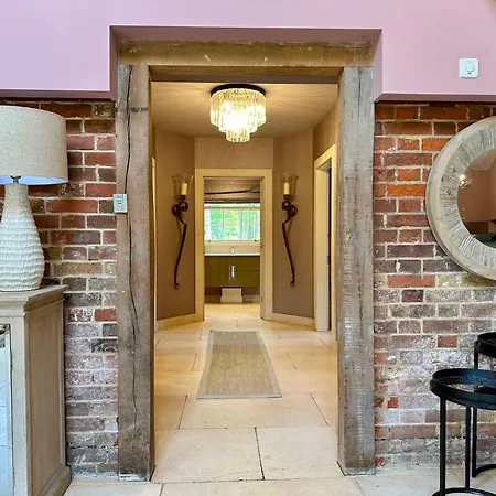Lynford Holiday Cottages Nestled In The Heart Of Thetford Forest Mundford Exterior photo